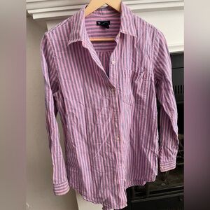 Gap button down shirt